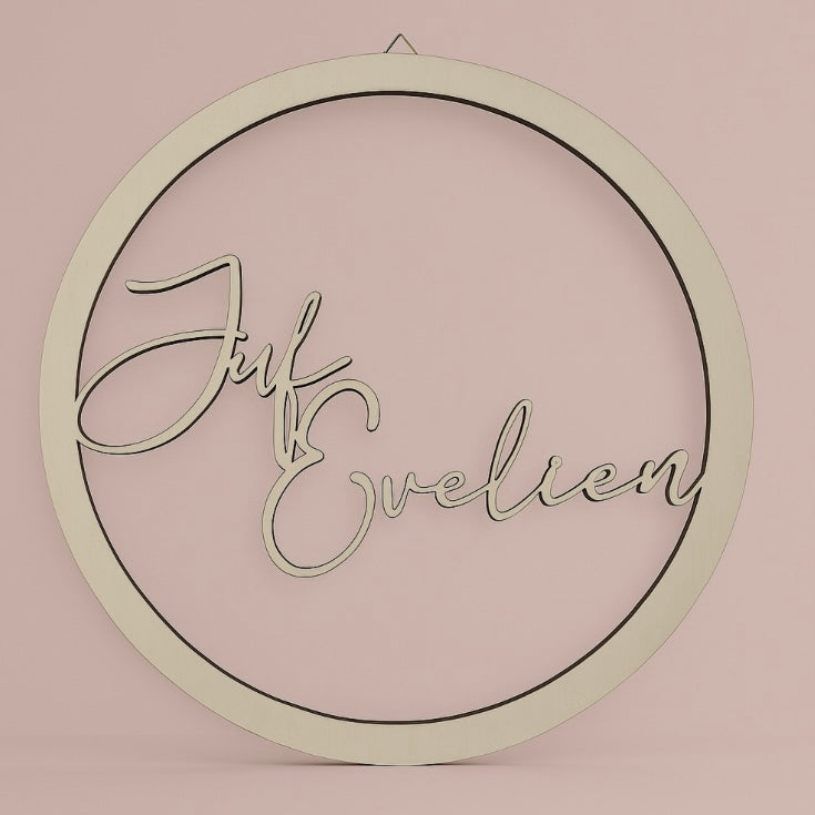 Gepersonaliseerde naamcirkel met hanger.